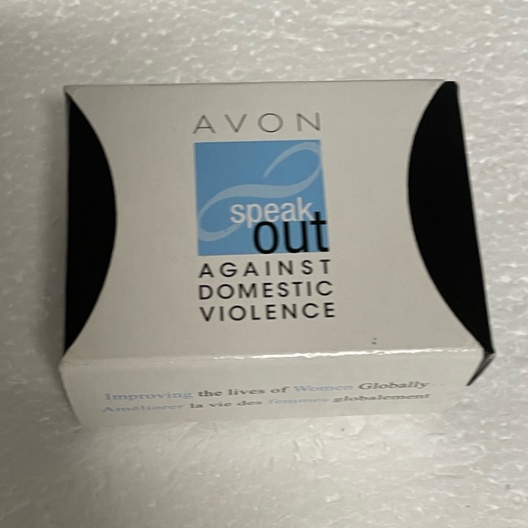 NWOT VTG Jewelry by Avon, Infinity Necklace In Support Against Domestic Violence - Picture 5 of 13
